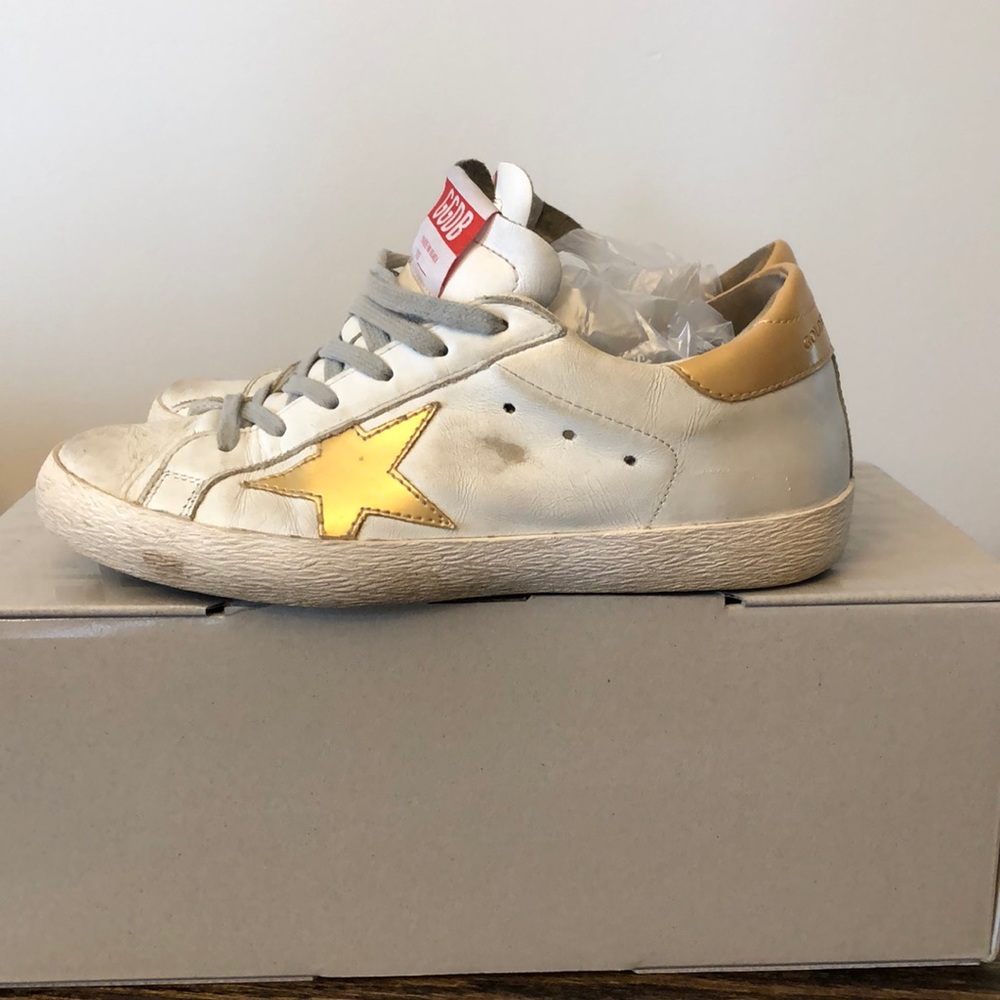 GOLDEN GOOSE Superstars